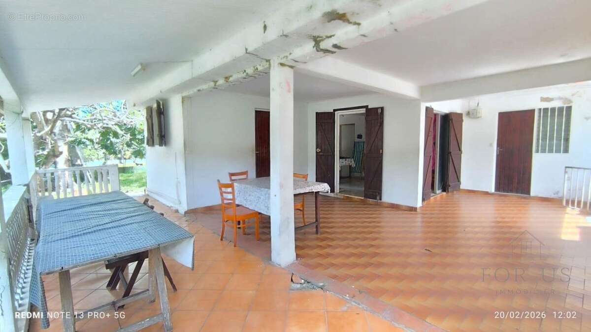 A VENDRE : maison T5 + T2 sur un terrain de 2000 m² - photo 12