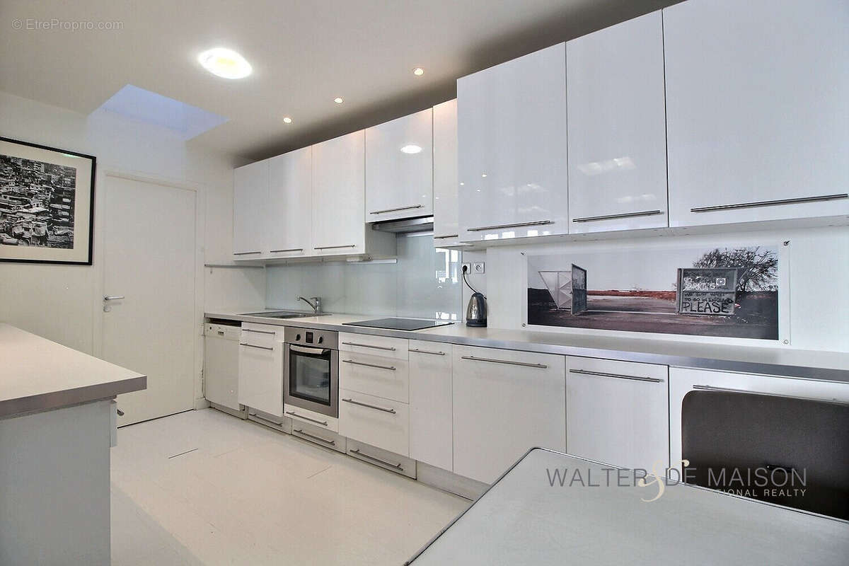 Commerce à PARIS-19E