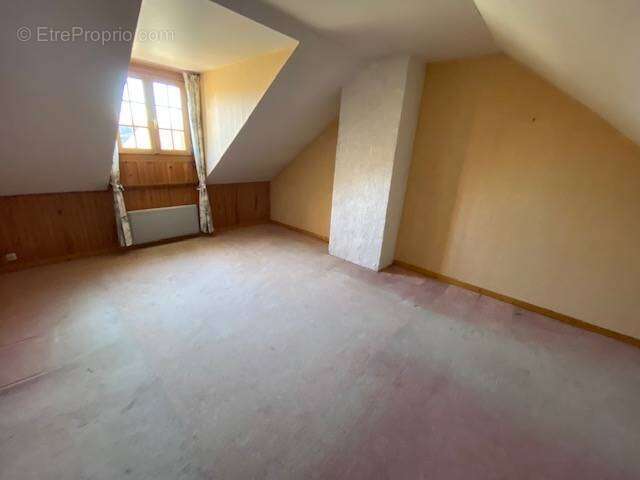 Maison à DROUE-SUR-DROUETTE