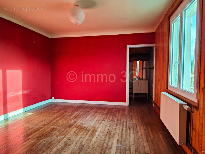 Maison à SAUZE-VAUSSAIS