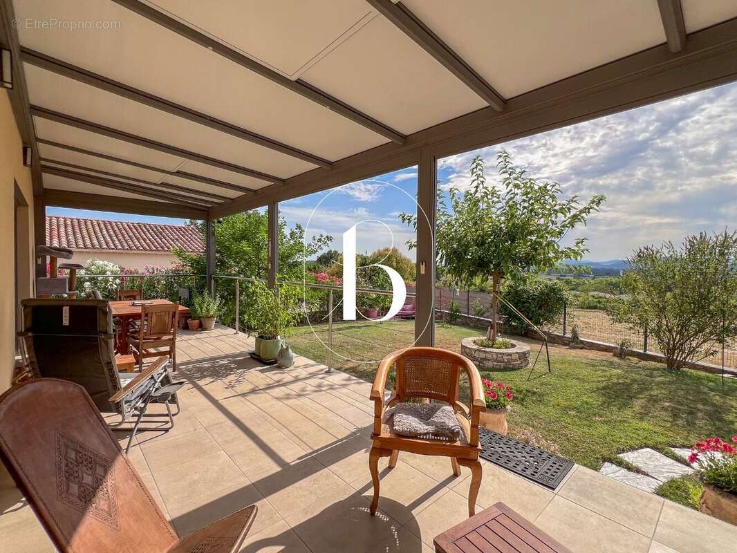 Maison 106 m² à Barjac  - photo 2