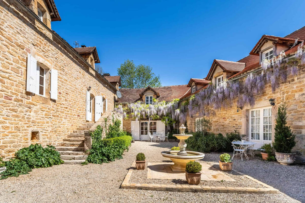 Maison à MARTIEL