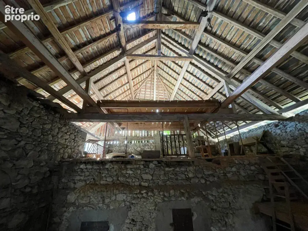 Maison à HERY-SUR-ALBY