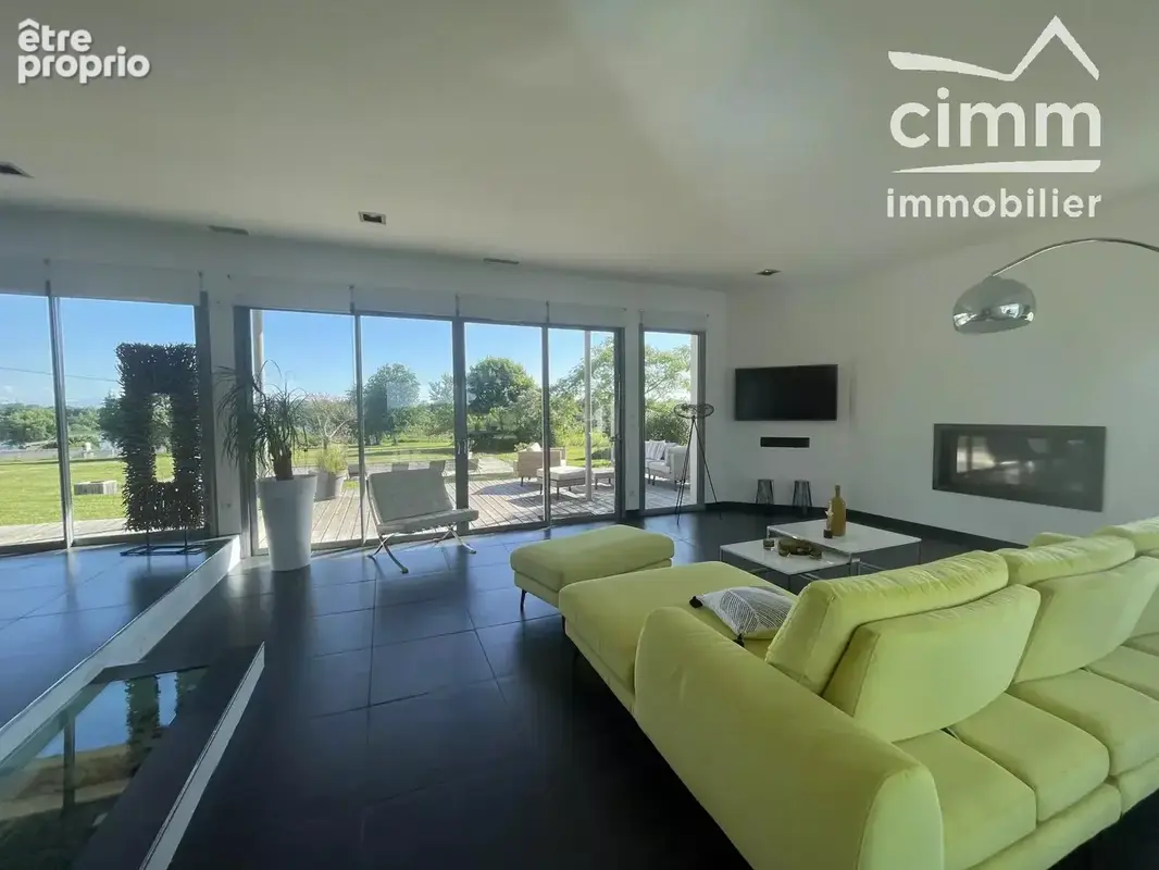 Photo Maison à Rieumes au prix de 498 000€