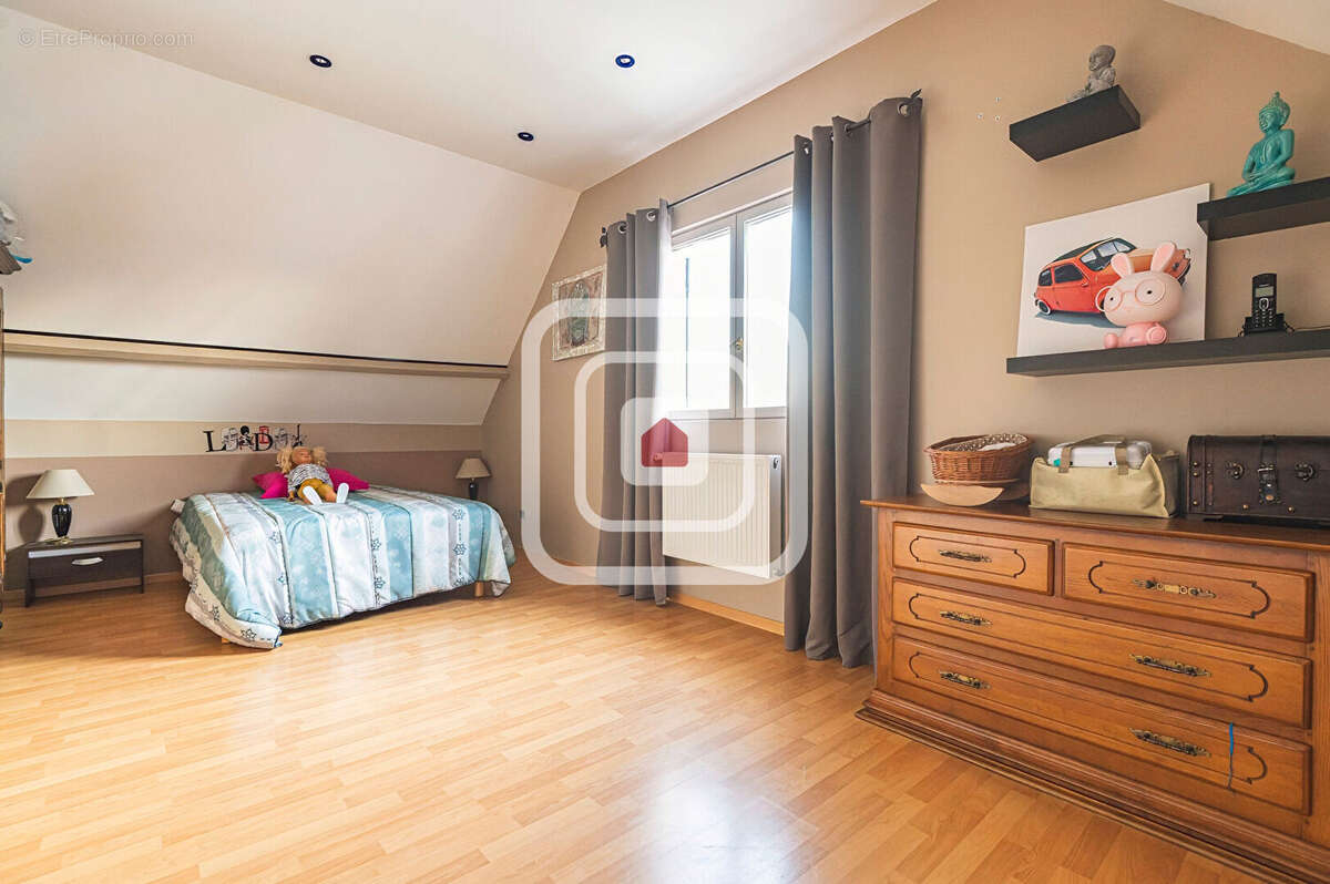 Maison à AUMENANCOURT