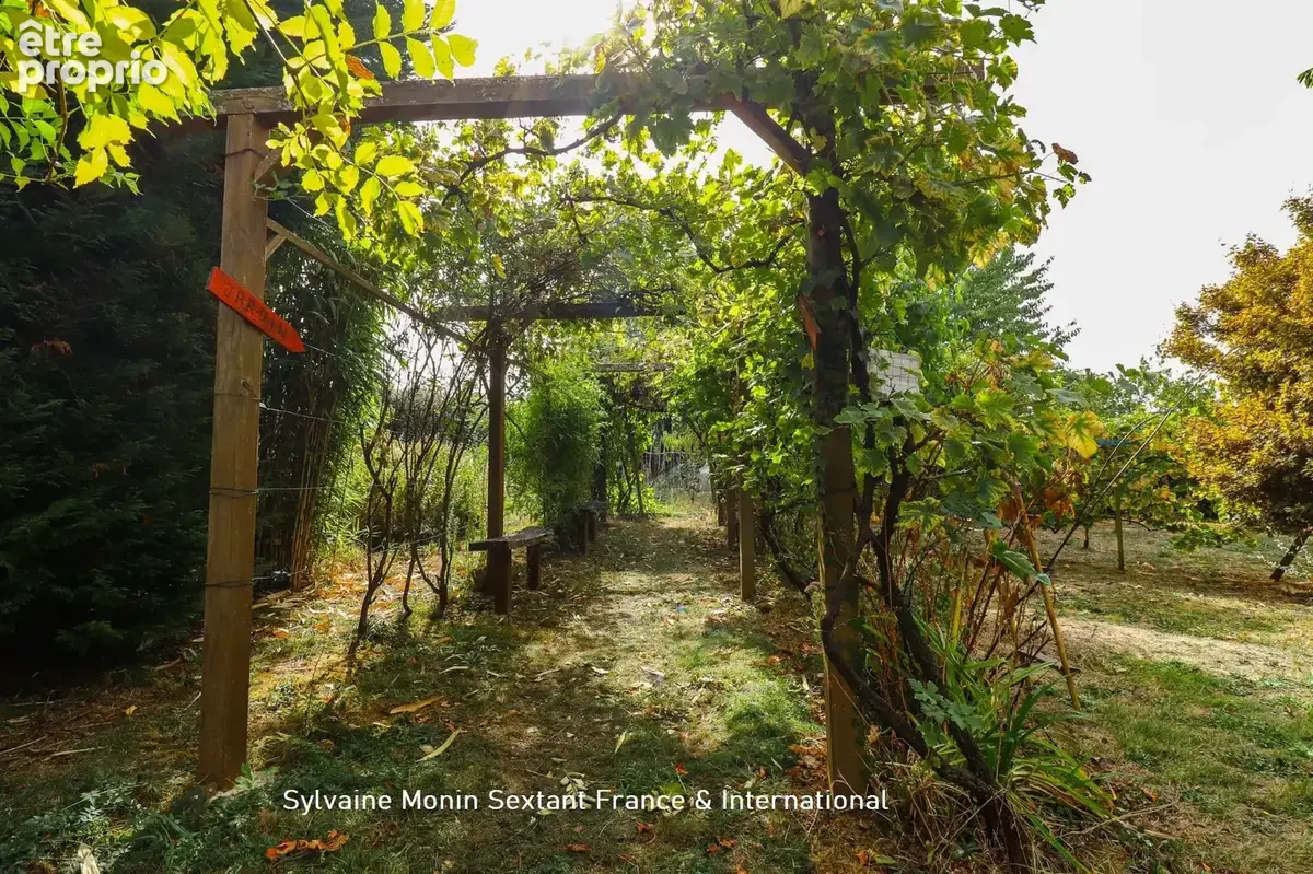 Photo Terrain à Lanouaille au prix de 25 000€