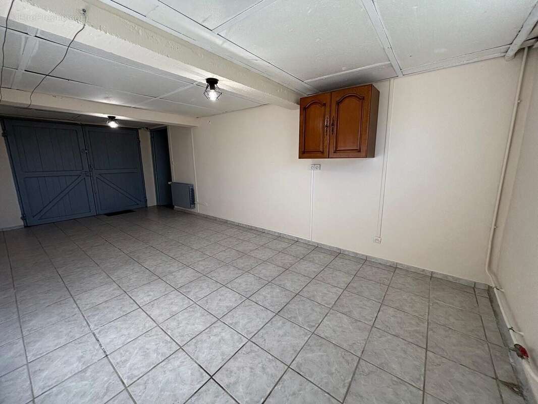 Maison à SAINT-PARIZE-LE-CHATEL