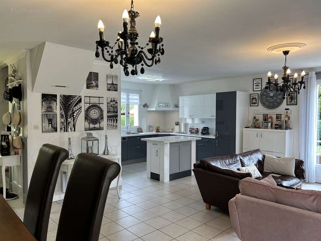 Maison à SAINT-VINCENT-DE-COSSE