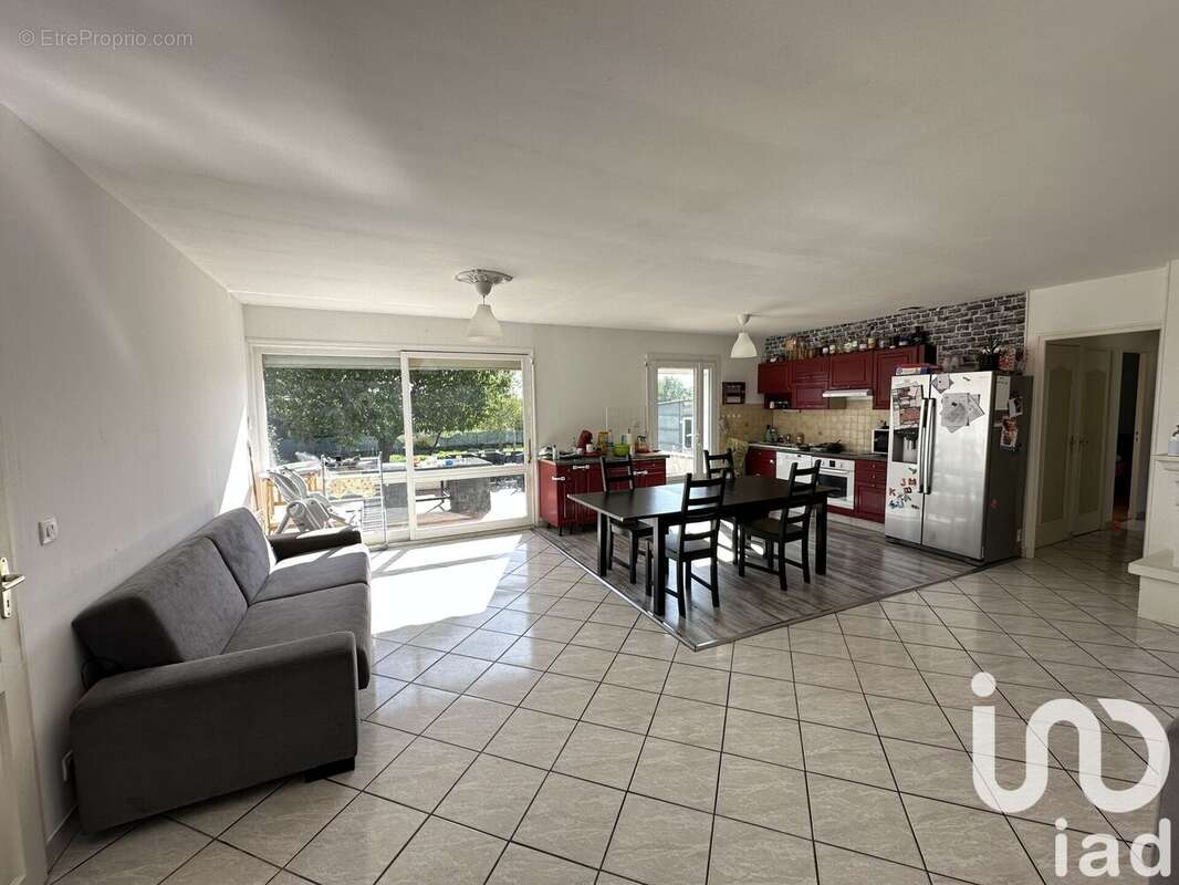 Photo 5 - Maison à REUILLY