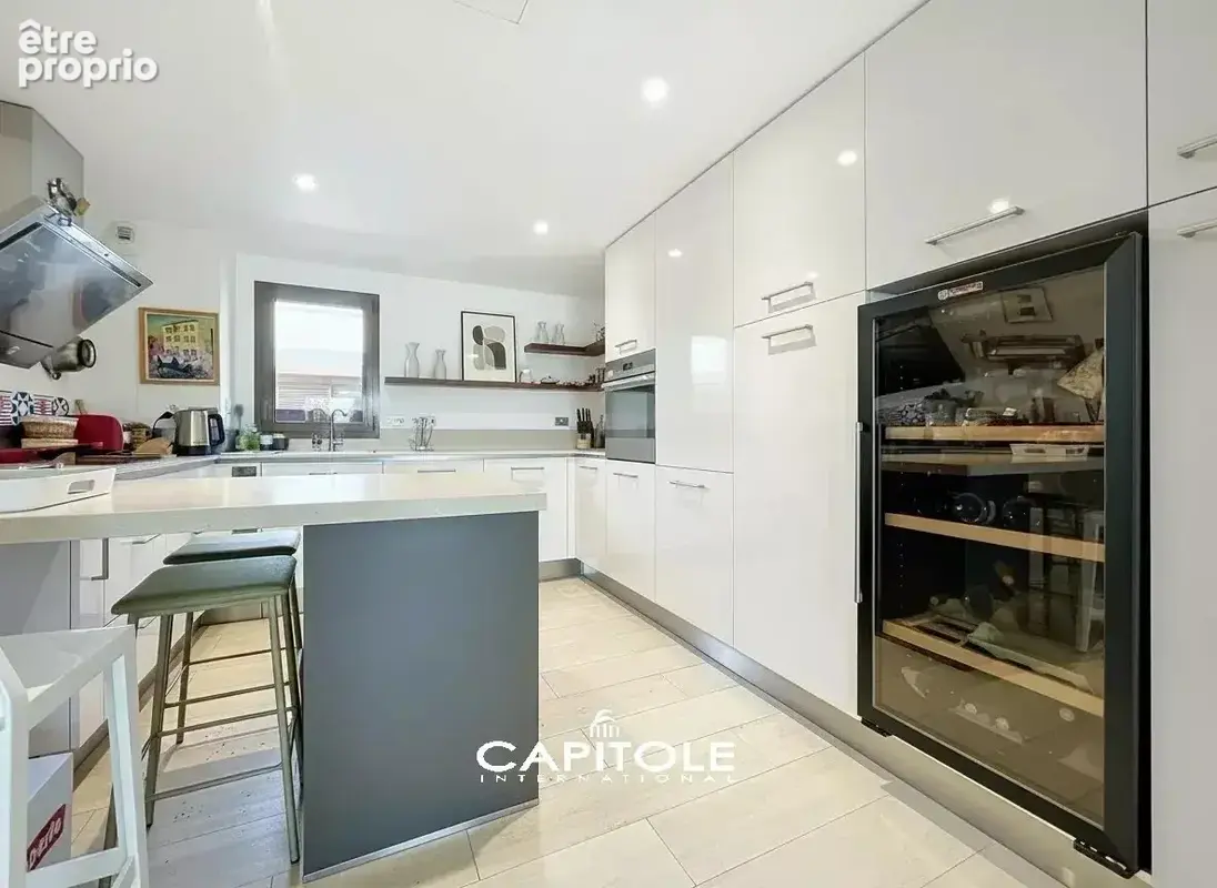 Antibes – Appartement d’exception 4 pièces de 159 m² en dernier étage – Vue mer et montagnes – Grande terrasse – Piscine – Doubl - photo 8