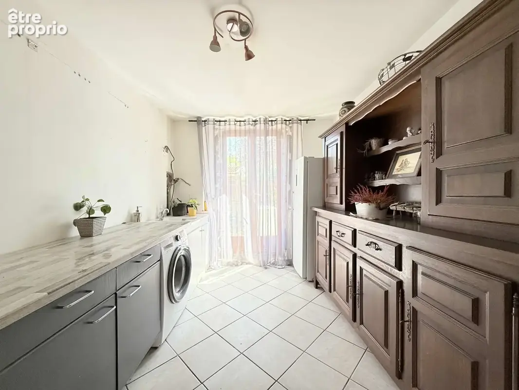 Maison familiale de 246 m2 + maison 104 m2 sur 2500M2 de terrain - photo 8