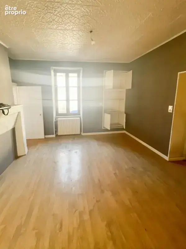 Maison de village à fort potentiel  133 m² + combles aménageables  Proche Saint-Amand-Montrond - photo 7