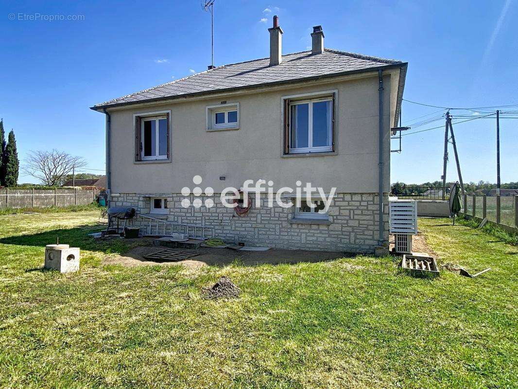 Maison à SAINT-MAURICE-SUR-FESSARD