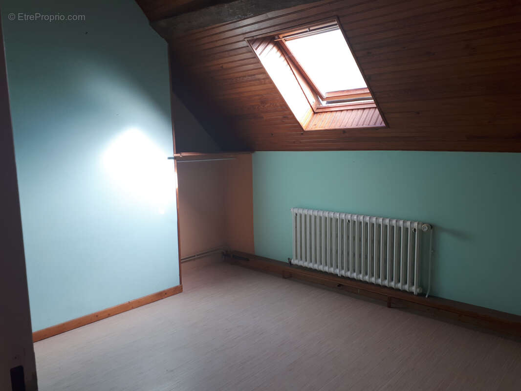 Maison à DANGE-SAINT-ROMAIN