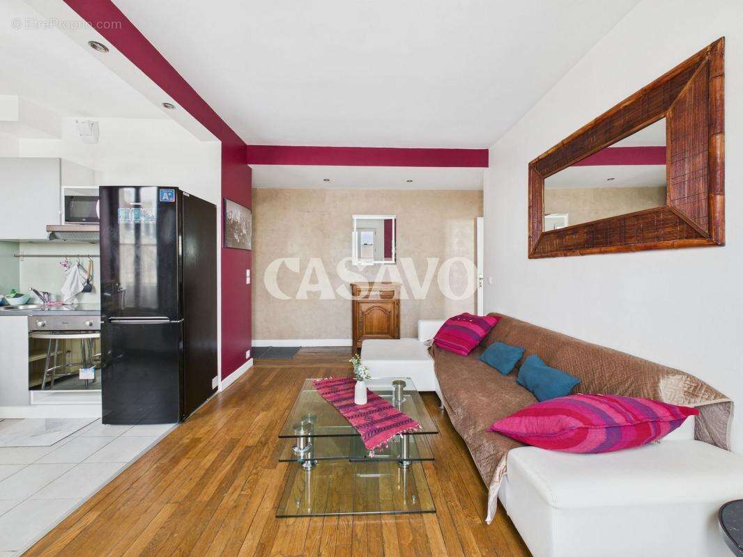 Appartement à LES PAVILLONS-SOUS-BOIS