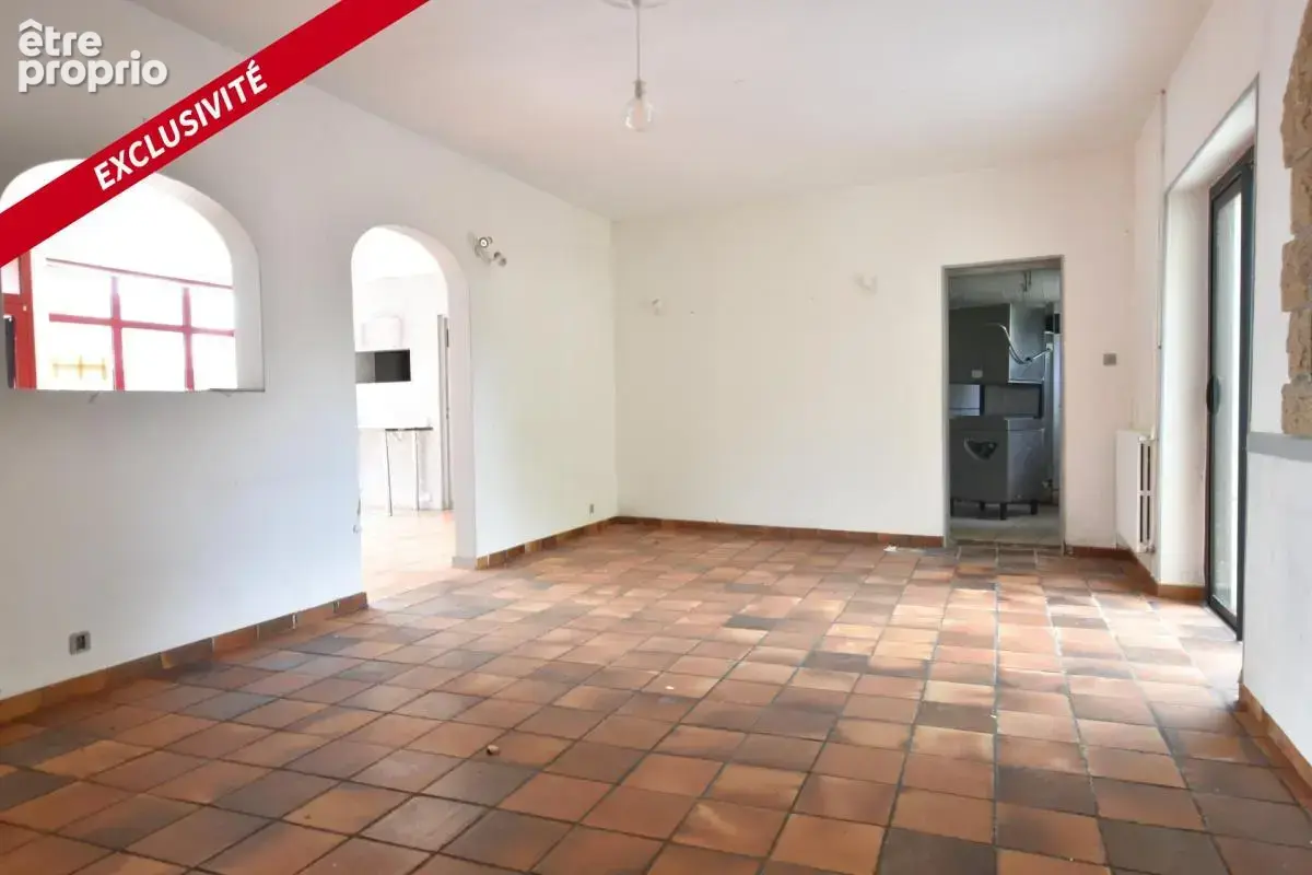 Appartement 213 m² à vendre à Plonevez-Porzay (29550) - photo 5