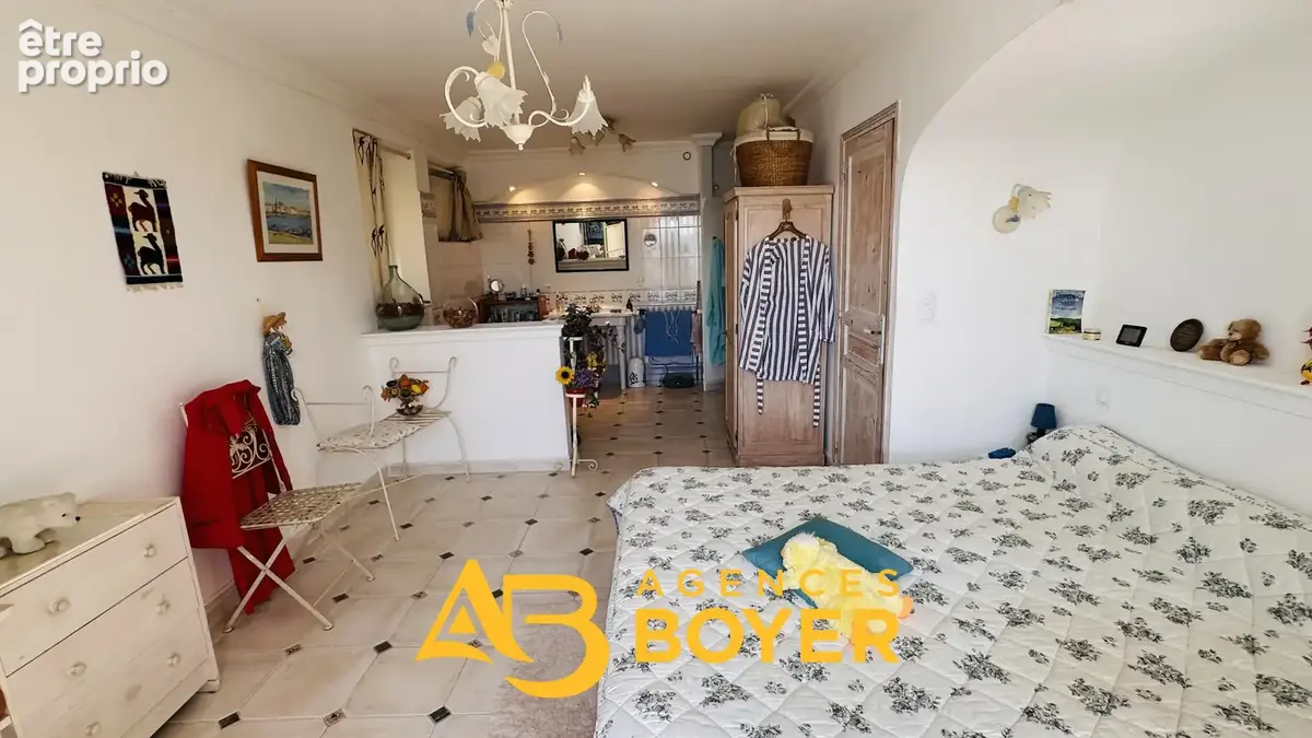 EXCLUSIVITE  BANDOL - GRAND T3 Terrasse de 50m2 Vue mer et Garage - photo 10