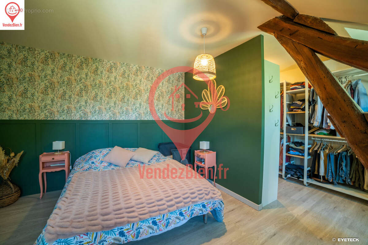 Maison à NEUVY-EN-SULLIAS