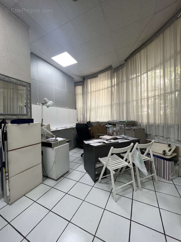 Commerce à BAGNOLET