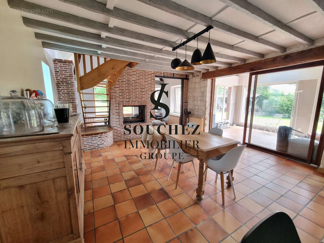 Maison à ACQ