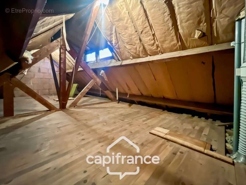 Maison à SAINT-MAUR-DES-FOSSES