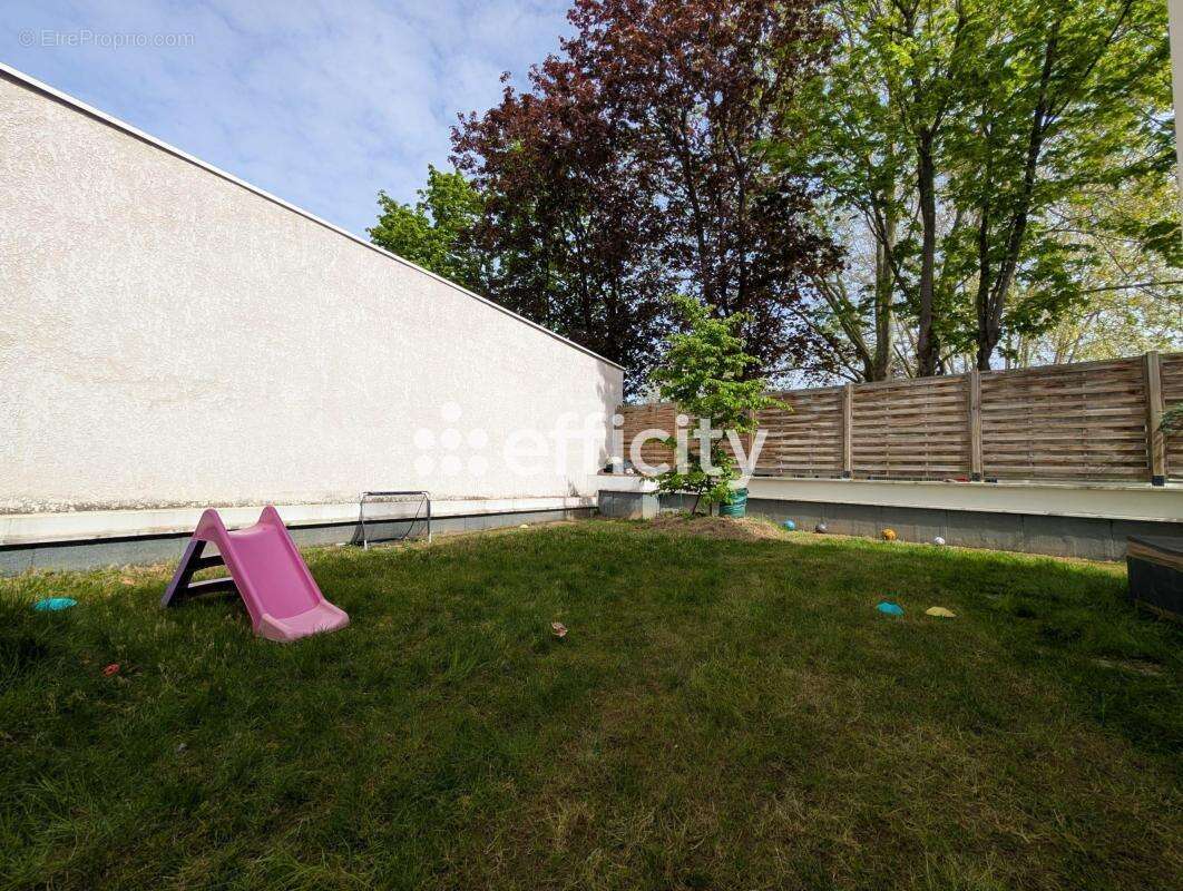 Appartement à EPINAY-SUR-SEINE