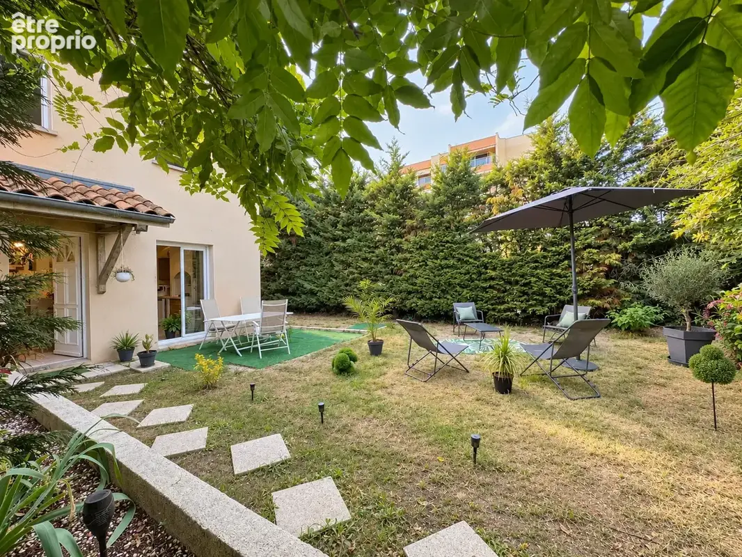 Maison familiale de 94 m2 avec jardin, garage et stationnement - photo 12