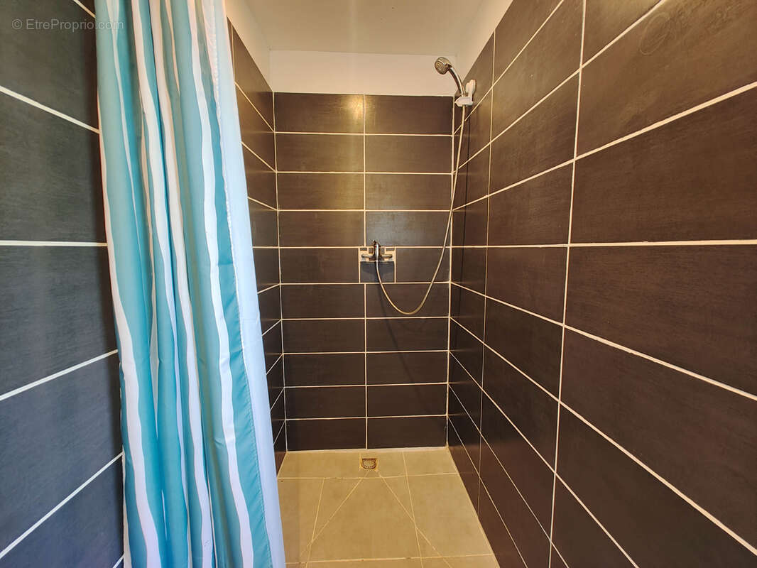 Maison à TERREBASSE