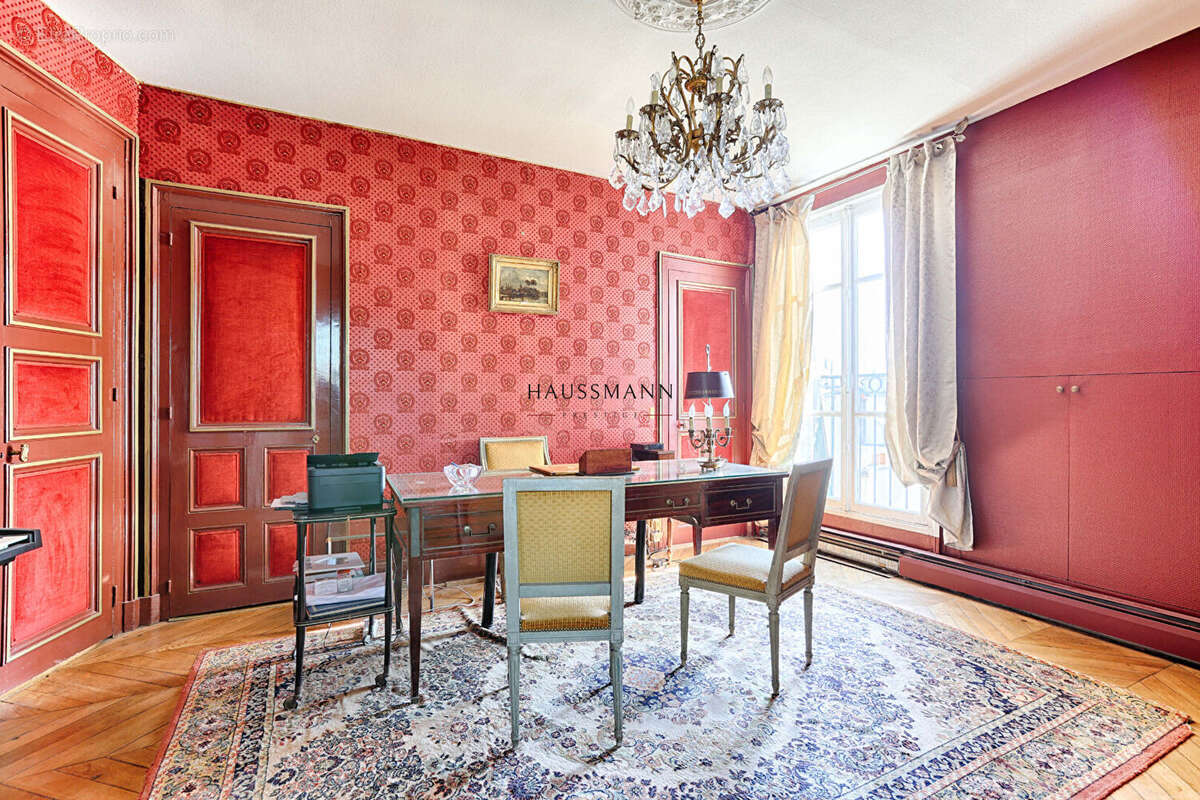 Appartement à PARIS-10E