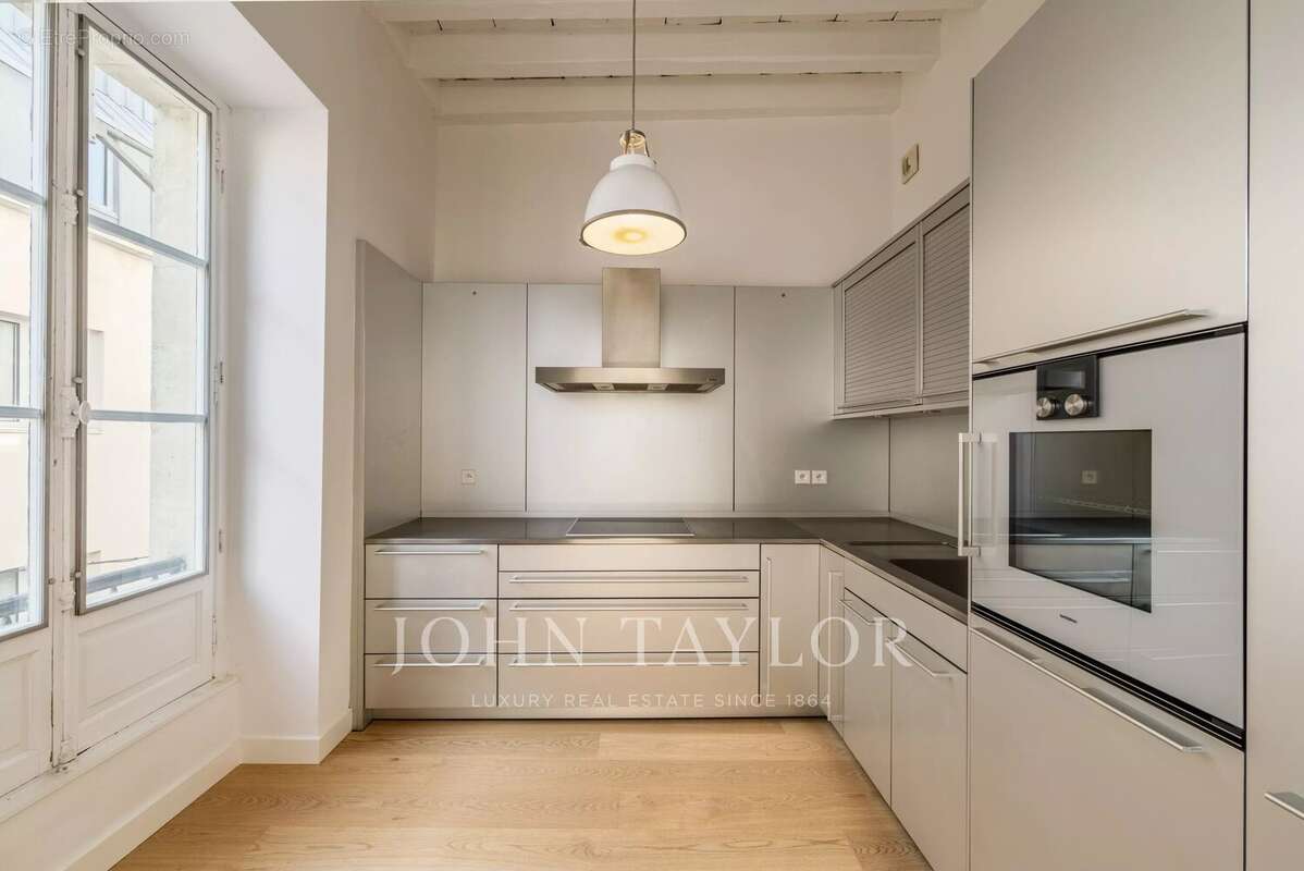 Appartement renove - trois pieces - triangle d'or - photo 3