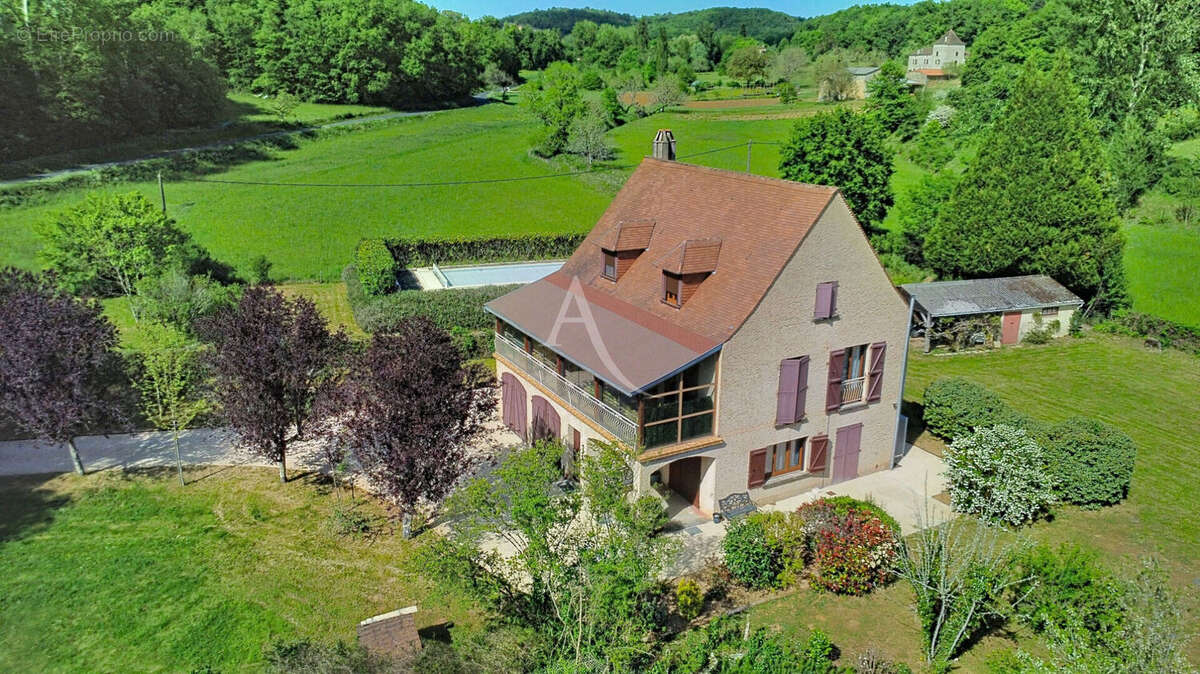 Belle maison de 250m² avec piscine dans environnement privilégié - photo 13