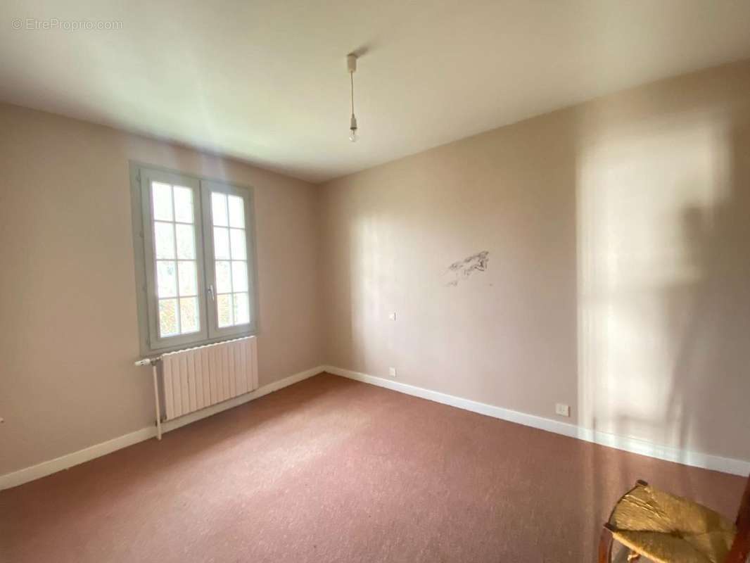 Maison à BELLEGARDE