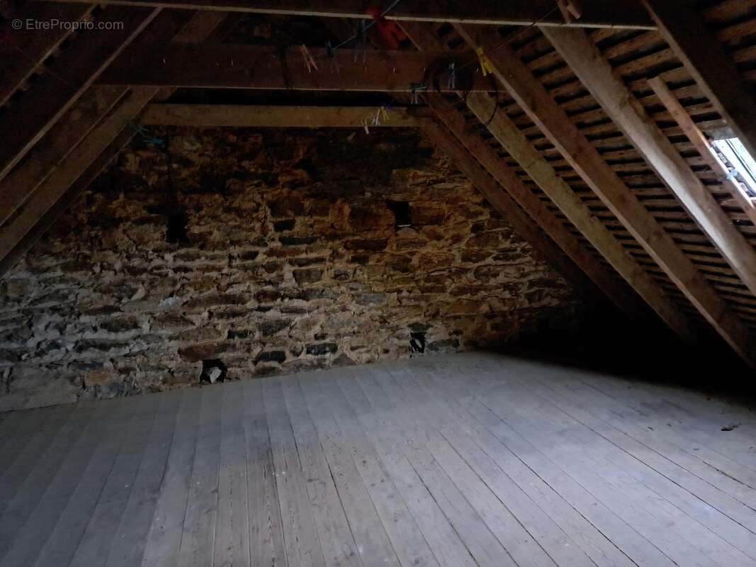 Maison à POMMERIT-JAUDY
