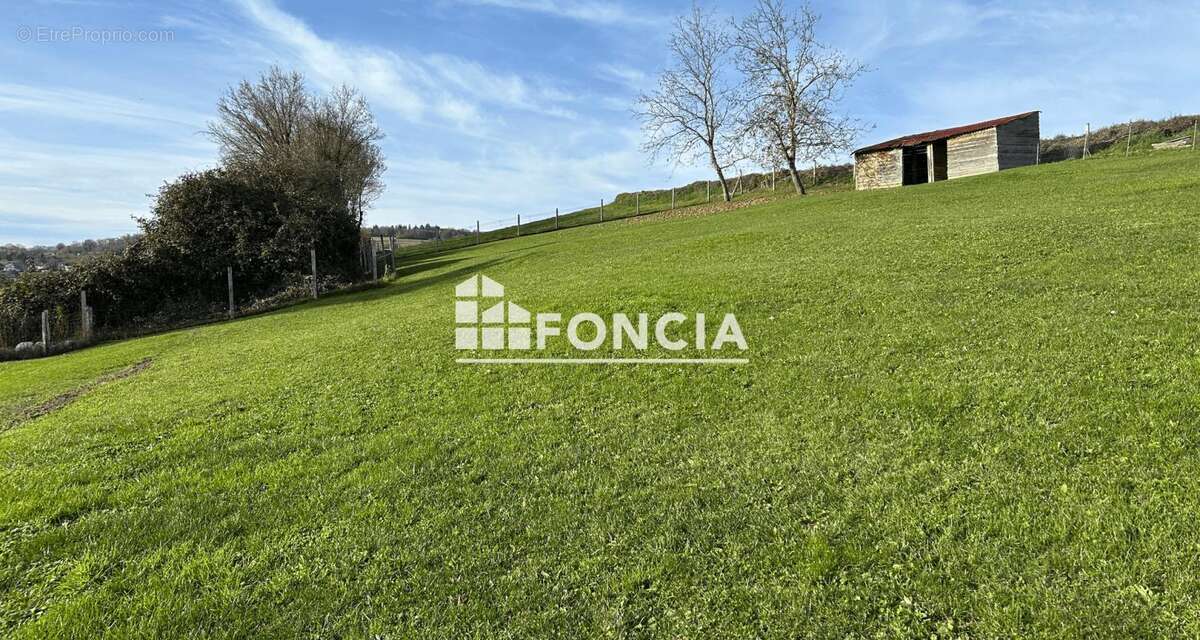 Ferme rénovée sur 9000 mètres de terrain - photo 2