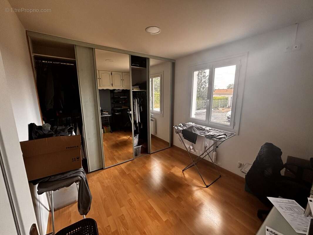 Maison à NEUVILLE-DE-POITOU