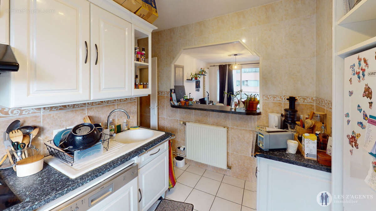 Appartement à SAINT-MARTIN-D'HERES