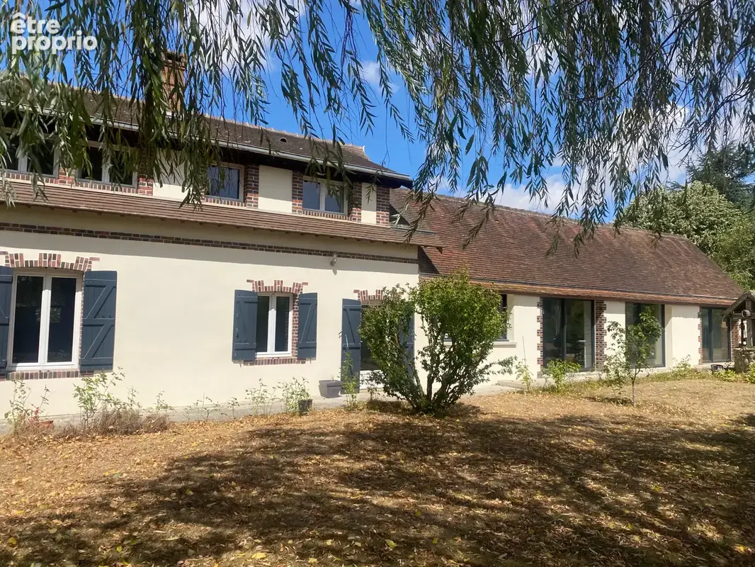 Maison à HOUDAN