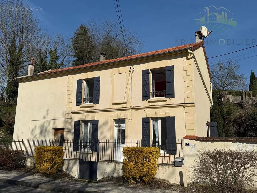 Maison à LIZY-SUR-OURCQ