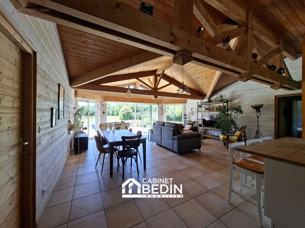 Maison 166 m² à Cudos  - photo 6