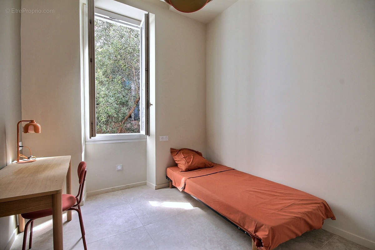 Appartement à MARSEILLE-7E