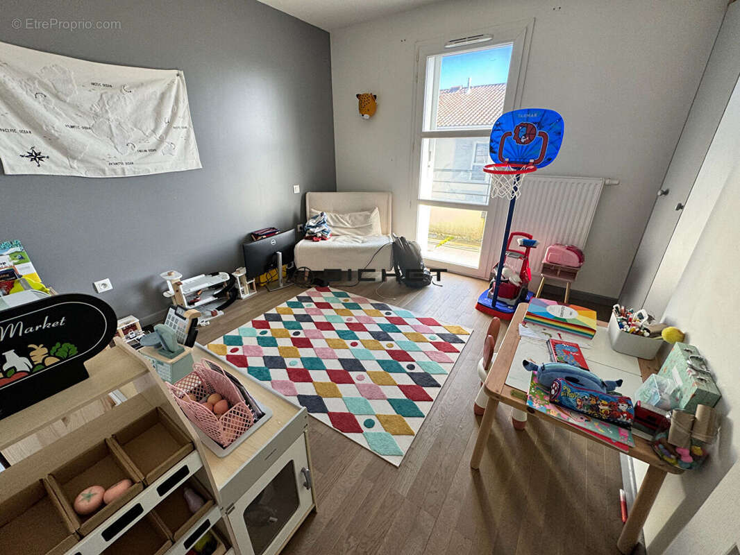 Appartement à VILLENAVE-D'ORNON