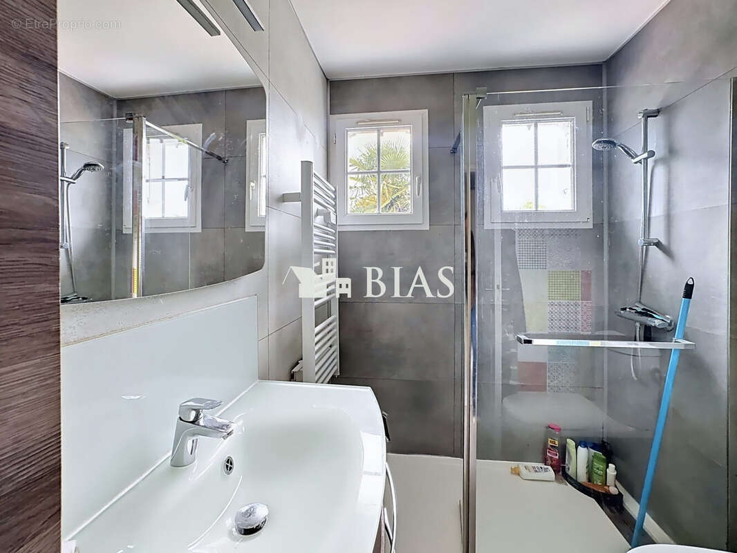 Maison 109 m² à Bourg-Achard  - photo 9