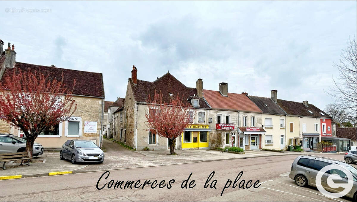Maison à COURSON-LES-CARRIERES