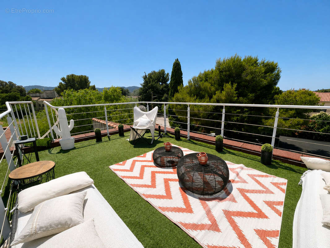 Maison T6 avec 1200 m2 de jardin - photo 8