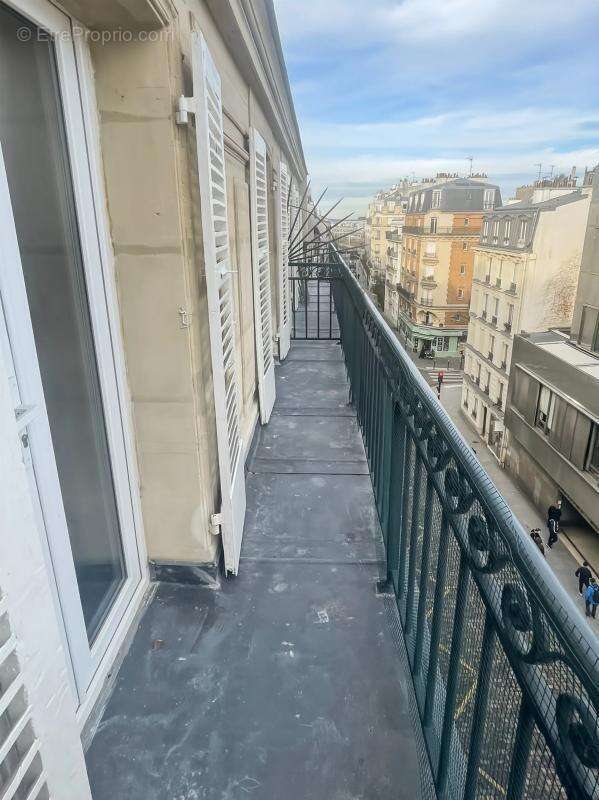 Appartement à PARIS-18E
