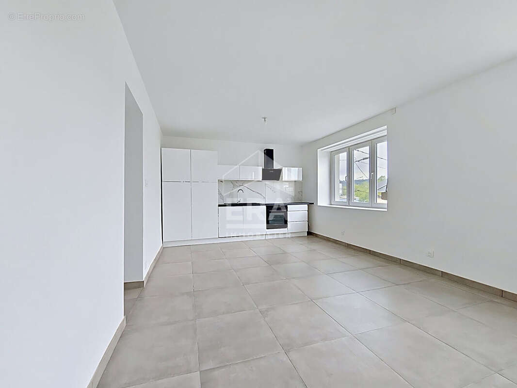 Appartement à LONGLAVILLE