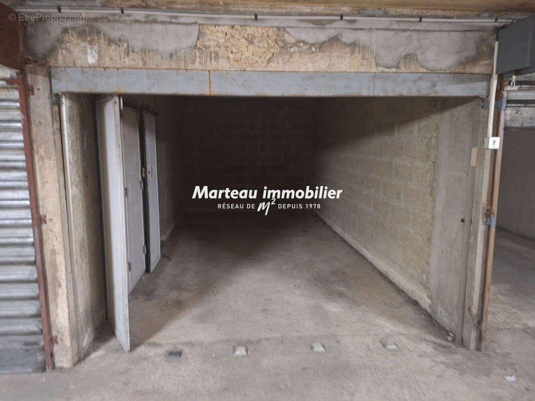Parking / box Le Mans - photo 3