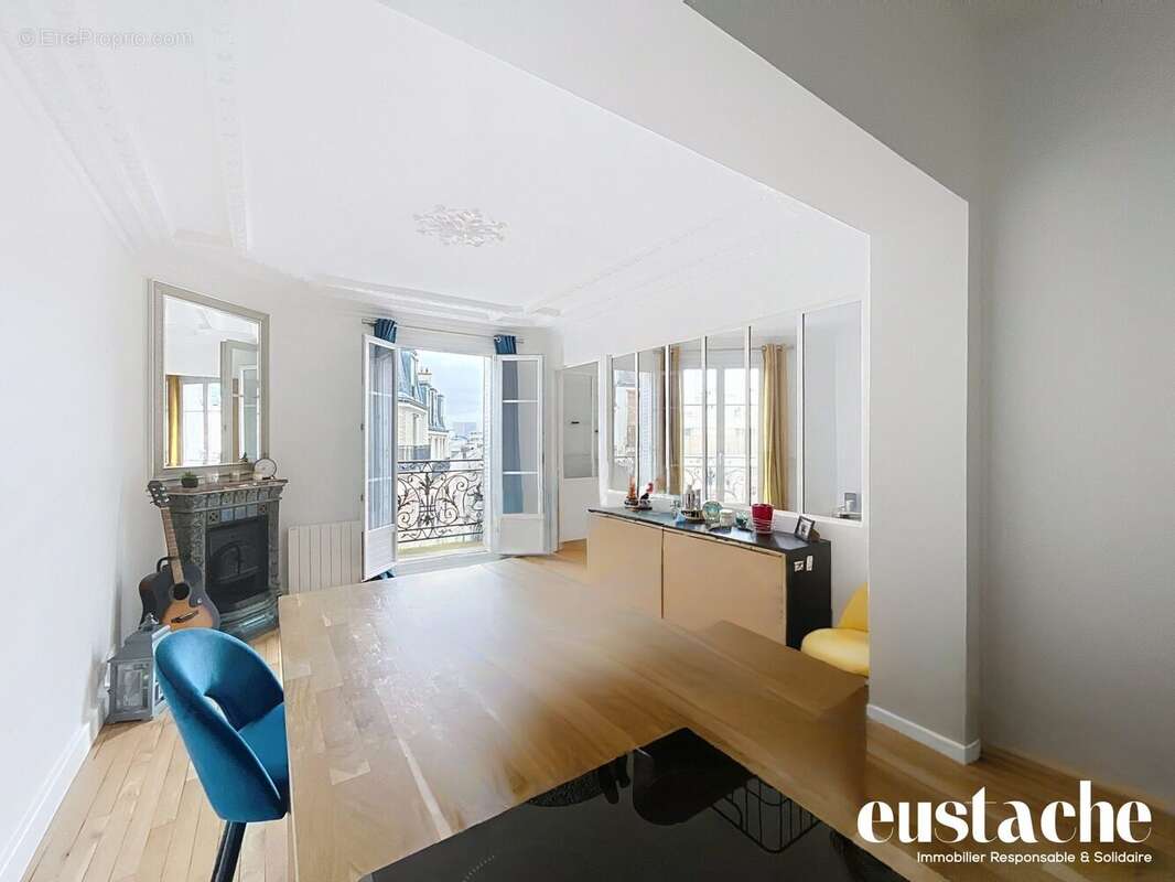 Appartement à PARIS-15E