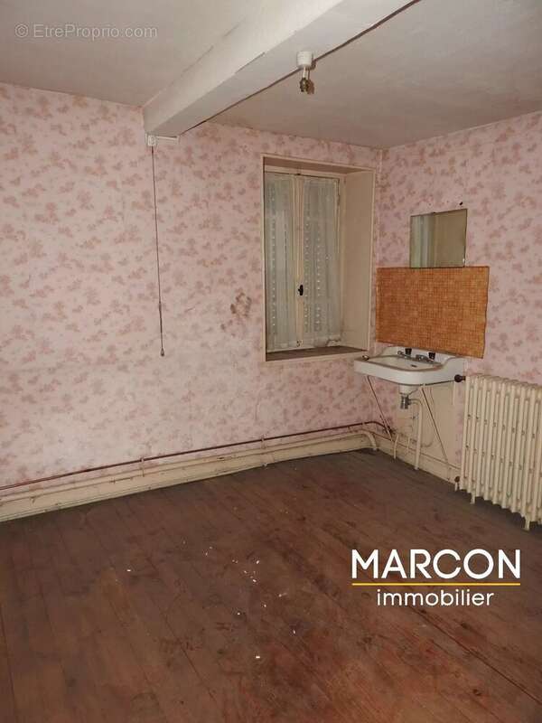 Maison à GENTIOUX-PIGEROLLES