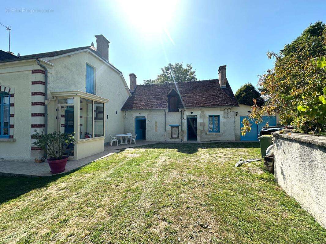 Charmante maison des années 50 situé à Veuil - photo 16